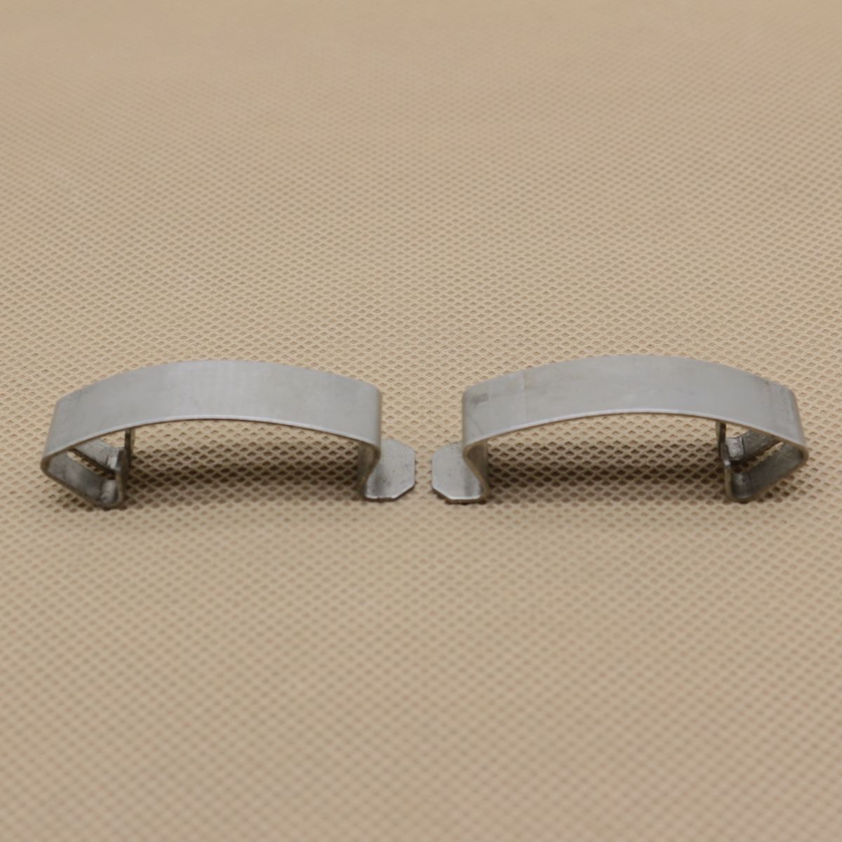 ya 1 8.5.2 2-pack air purifier housing assembly clips for Audi and for VW 078-129-797
