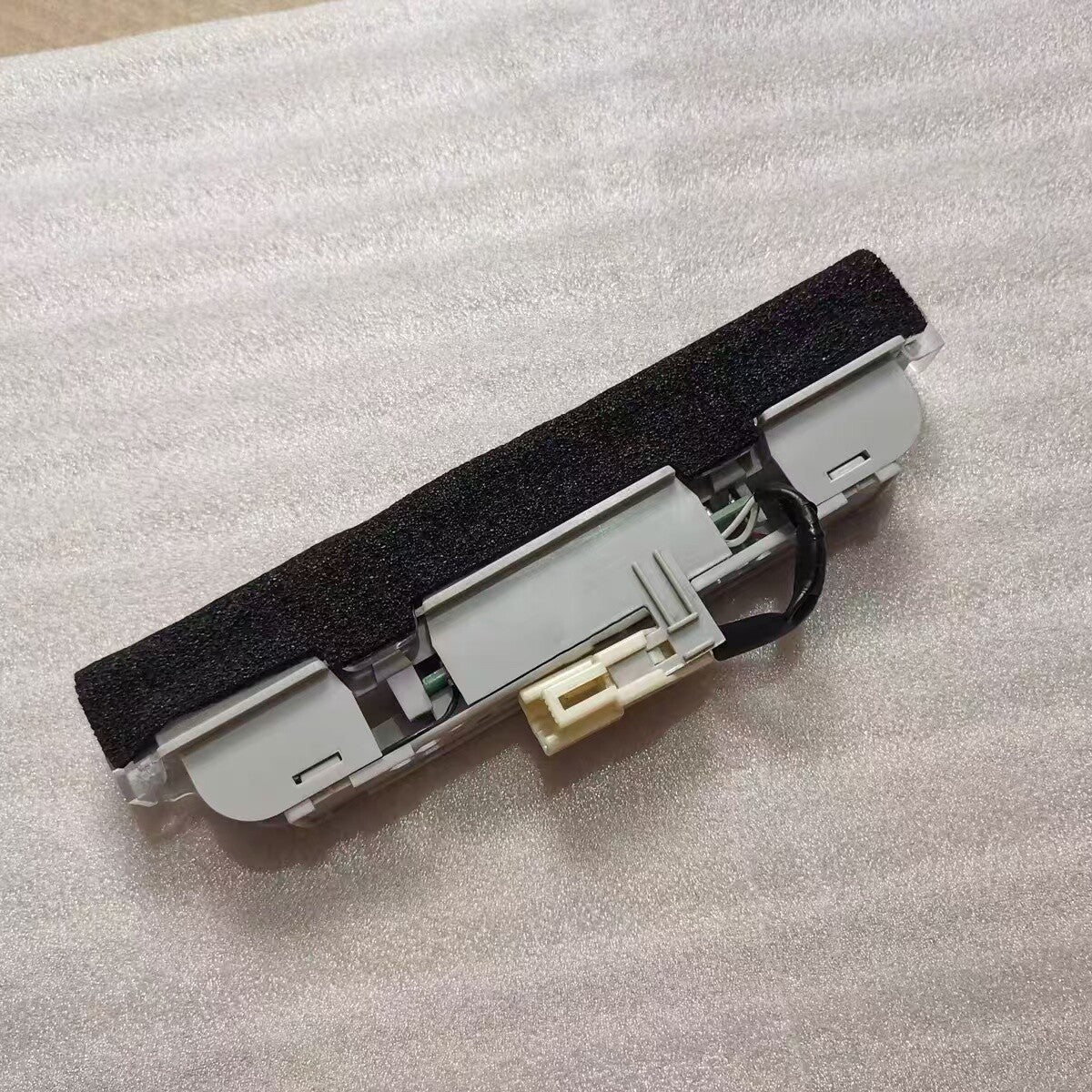 ya 5 8.7 for Toyota 2005-2009 Reiz high mounted brake light tail light