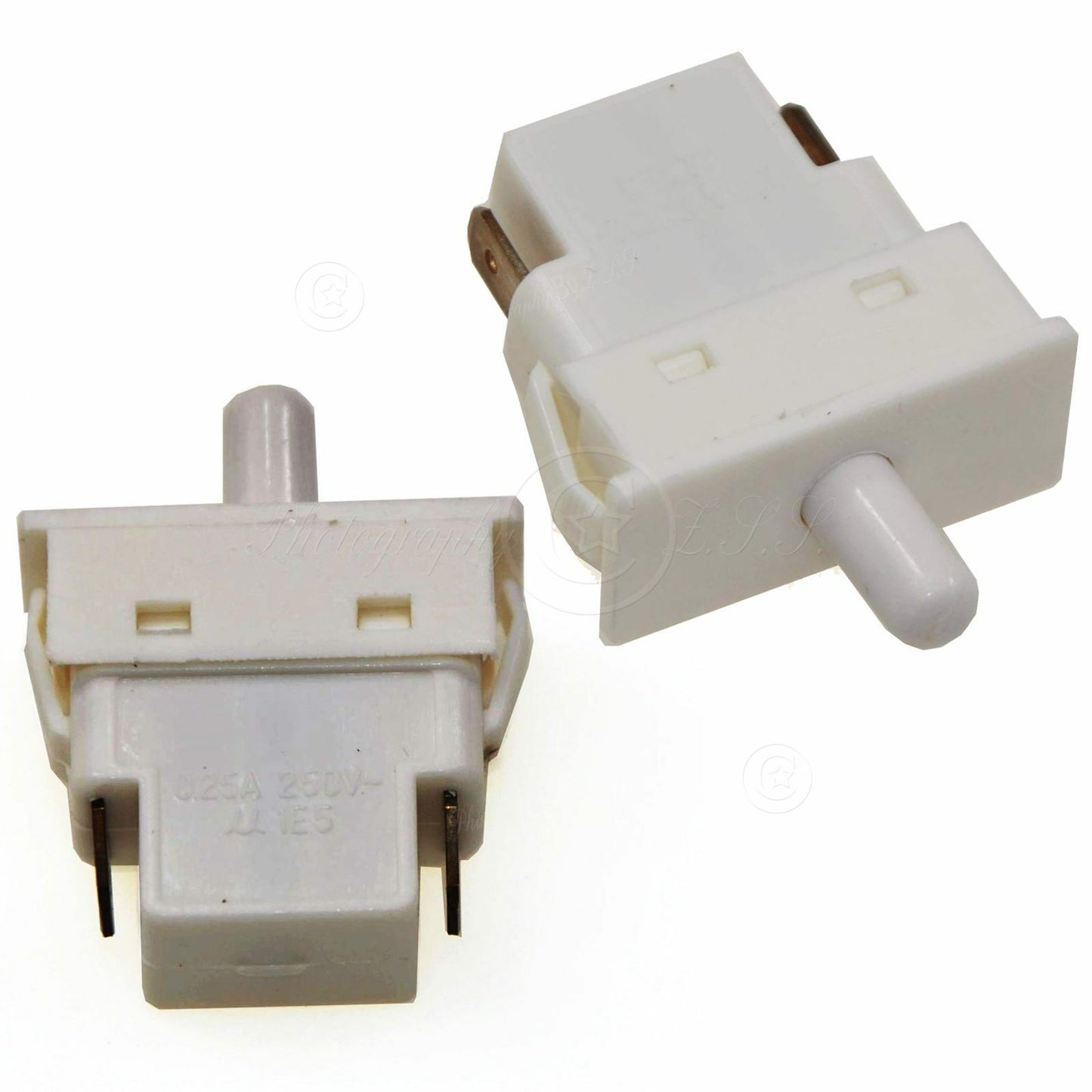 ya 26 2x Universal 2Pins JL-06 Reigerator Door Light Gated Switch Replacement Parts