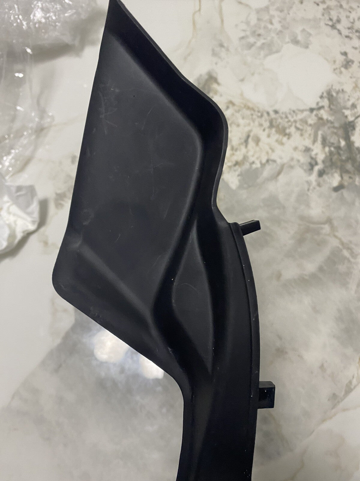 ya 5 8.7 OE 53866-0R051/53866-0R052 | for Toyota OE Right Front Fender to Cowl Side Seal
