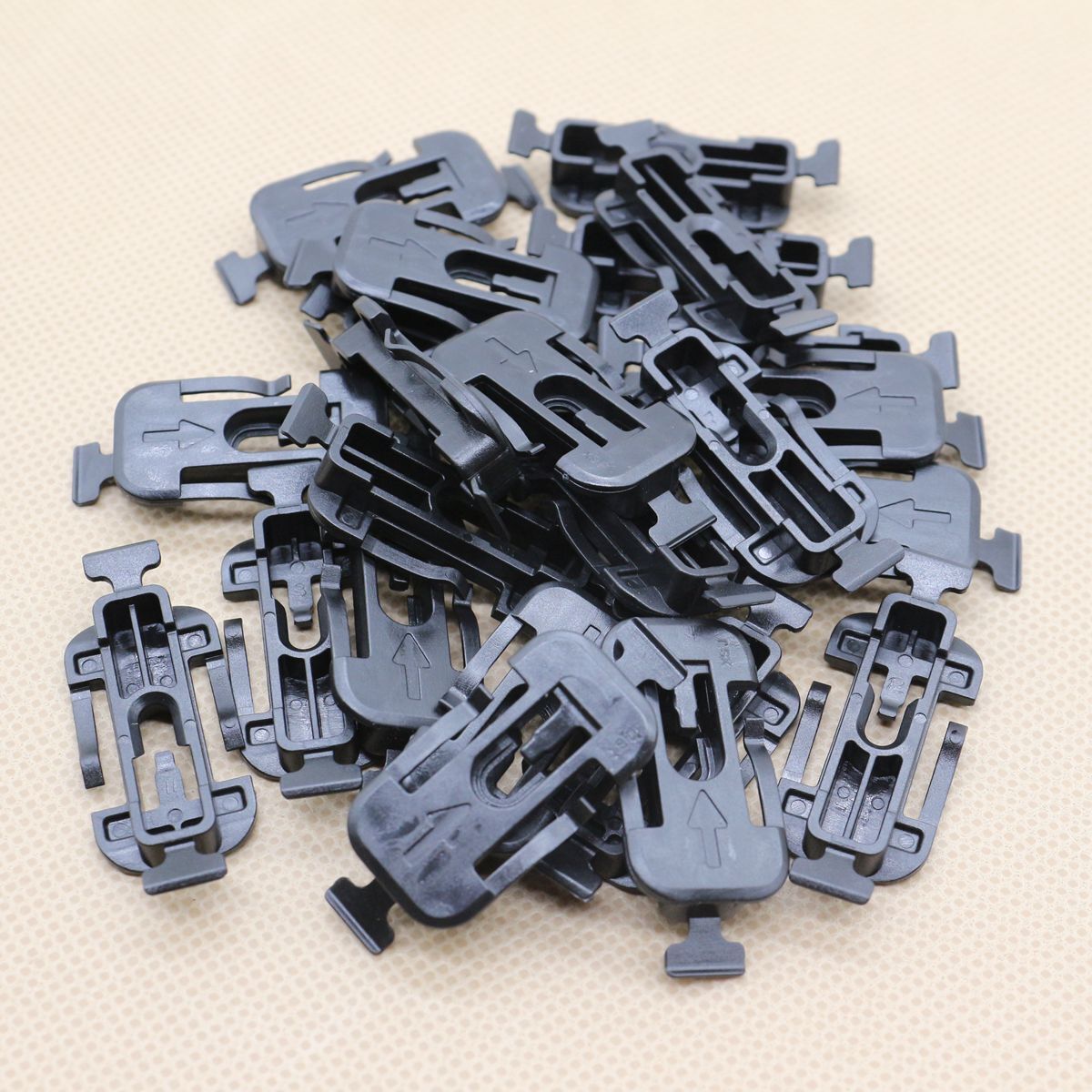 ya 3 6.23 New 25 pcs black rocker molded clips for Audi for A4 S4 8T0-853-909-A