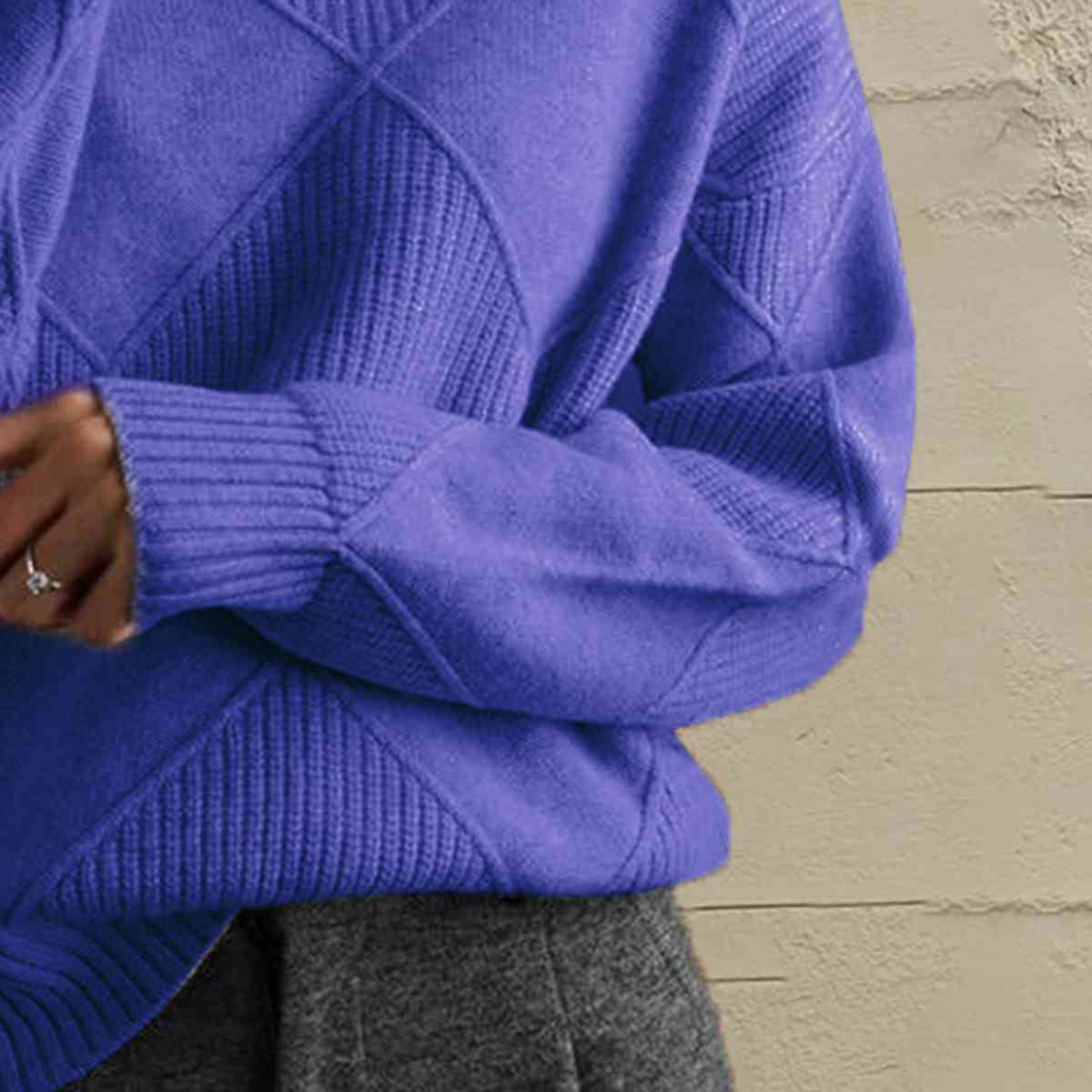 Geometric Turtleneck Long Sleeve Sweater - Create the impossible