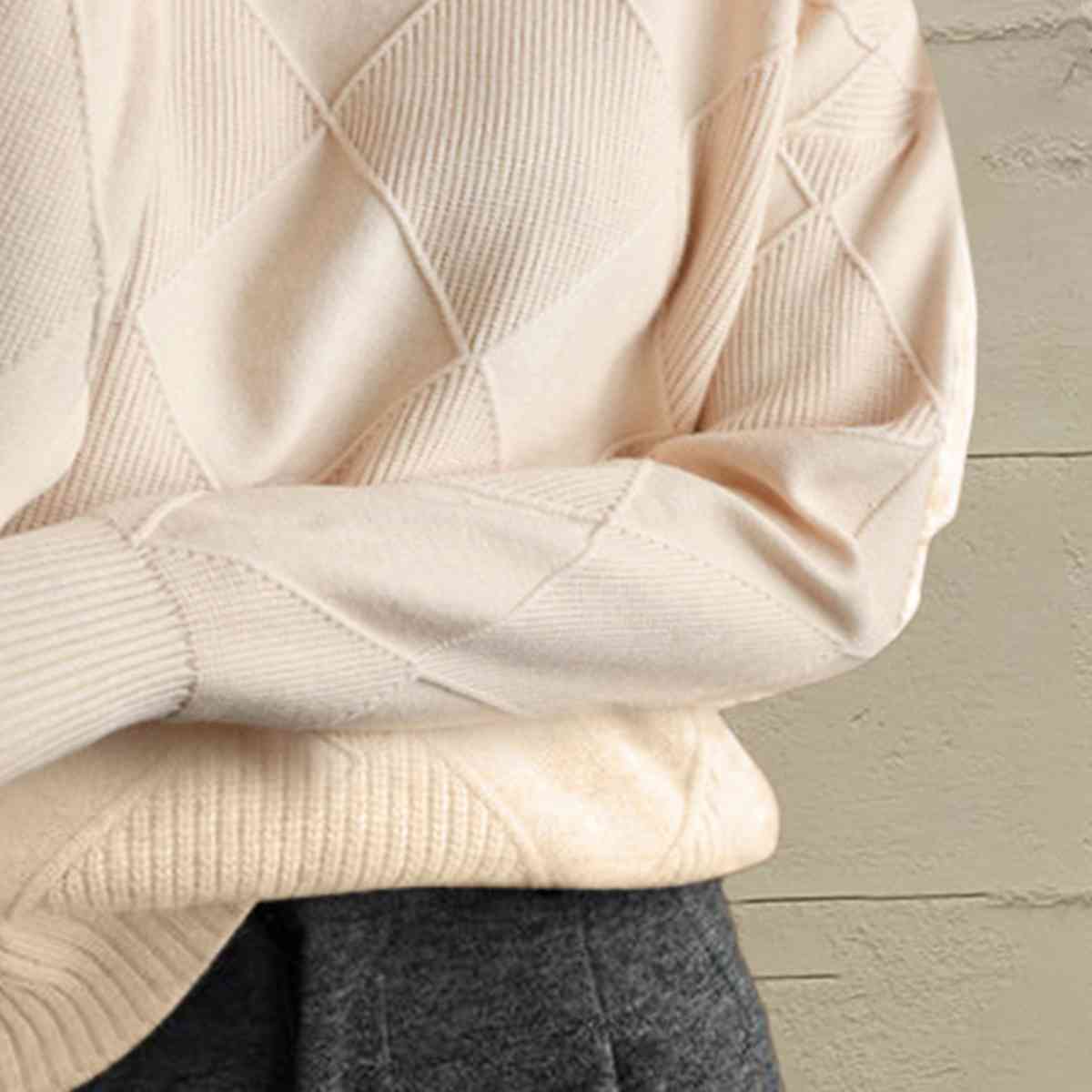 Geometric Turtleneck Long Sleeve Sweater - Create the impossible
