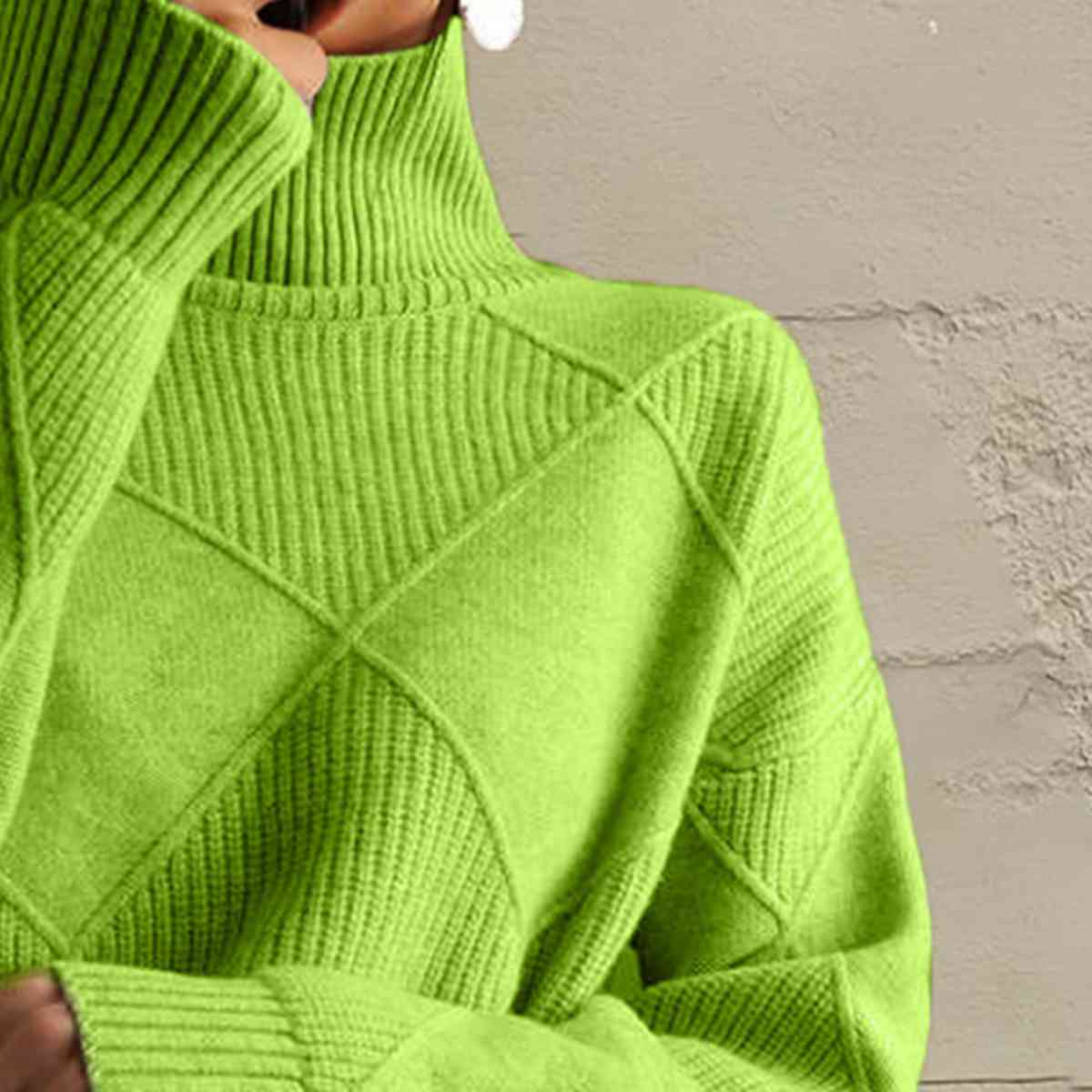 Geometric Turtleneck Long Sleeve Sweater - Create the impossible