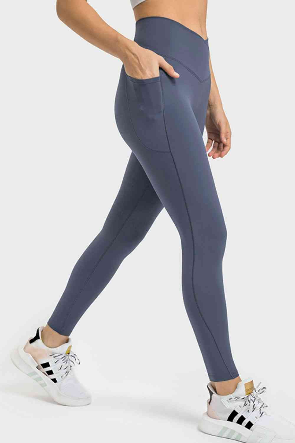 V-Waist Yoga Leggings with Pockets - Create the impossible