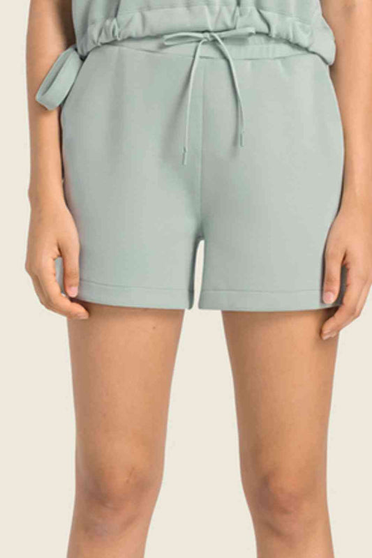 Drawstring Elastic Waist Sports Shorts with Pockets