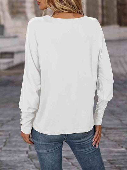 Contrast V-Neck Long Sleeve Top - Create the impossible