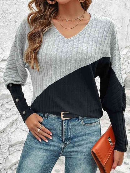 Contrast Buttoned V-Neck Blouse - Create the impossible