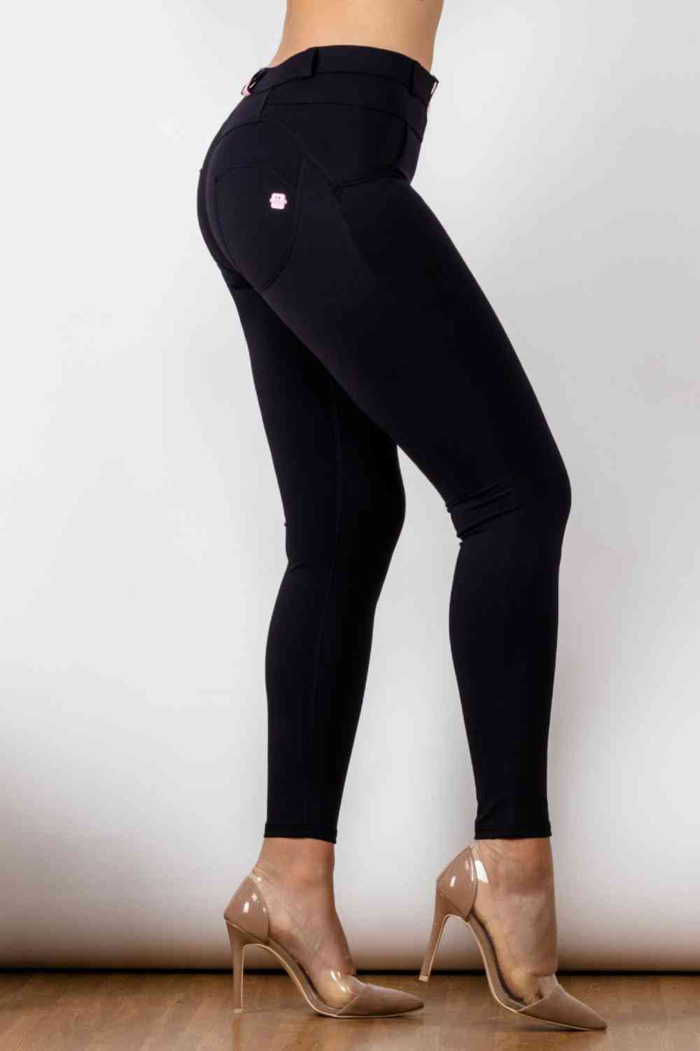 Full Size Contrast Detail Buttoned Leggings