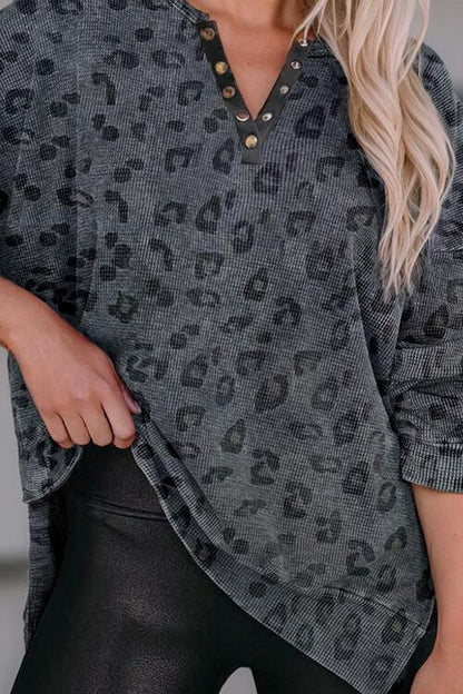 Leopard Half Snap Slit Sweatshirt