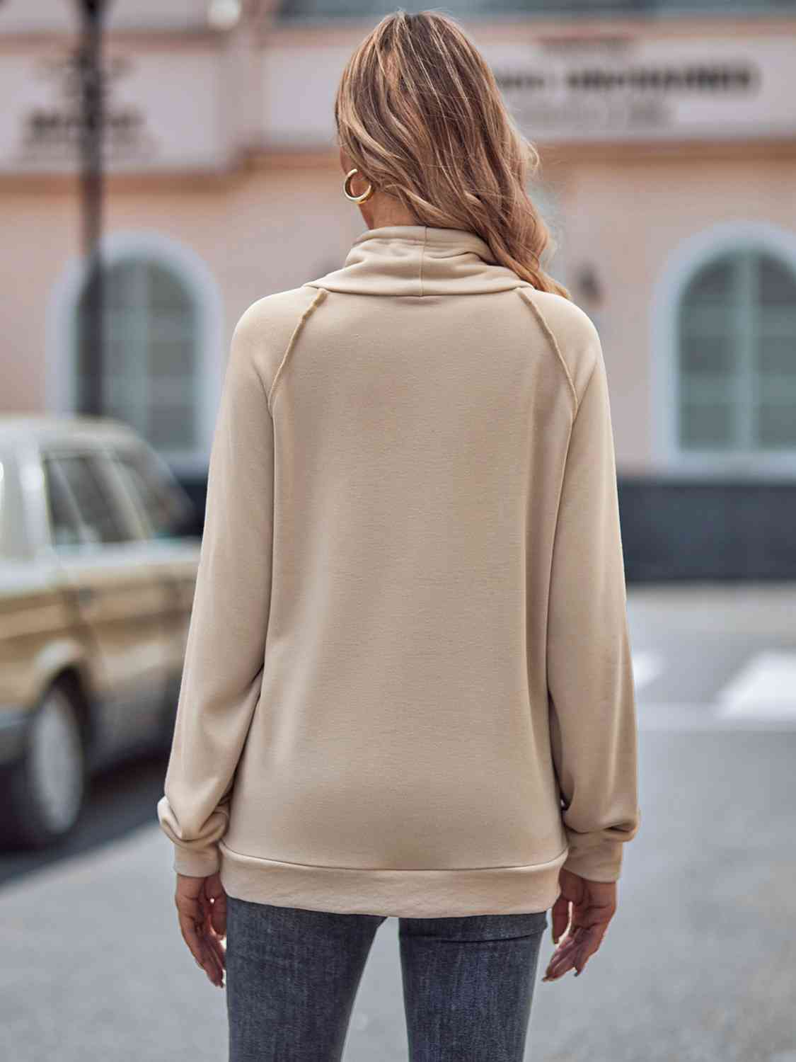 Drawstring Sweatshirt with Pockets