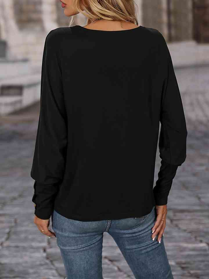 Contrast V-Neck Long Sleeve Top - Create the impossible