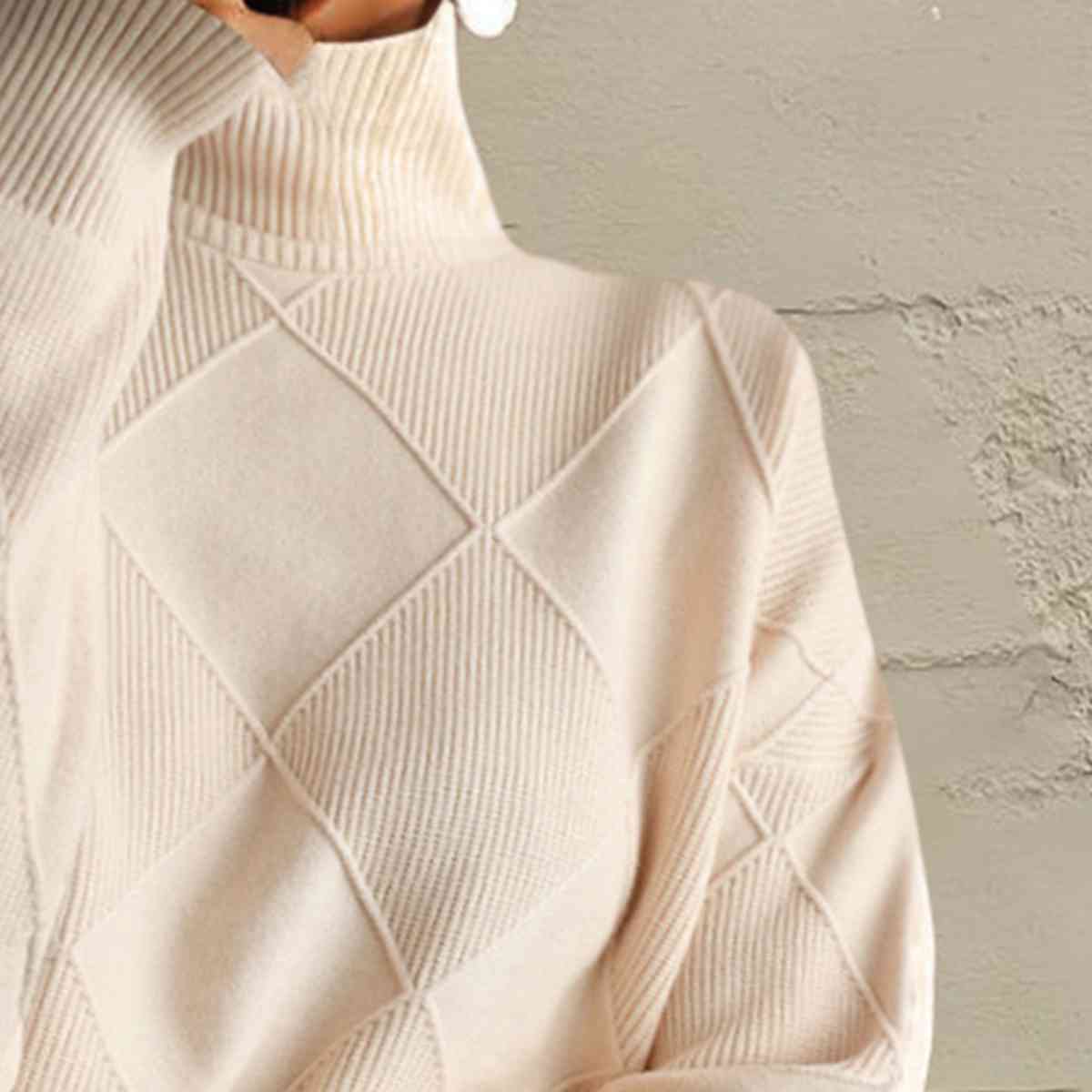 Geometric Turtleneck Long Sleeve Sweater - Create the impossible